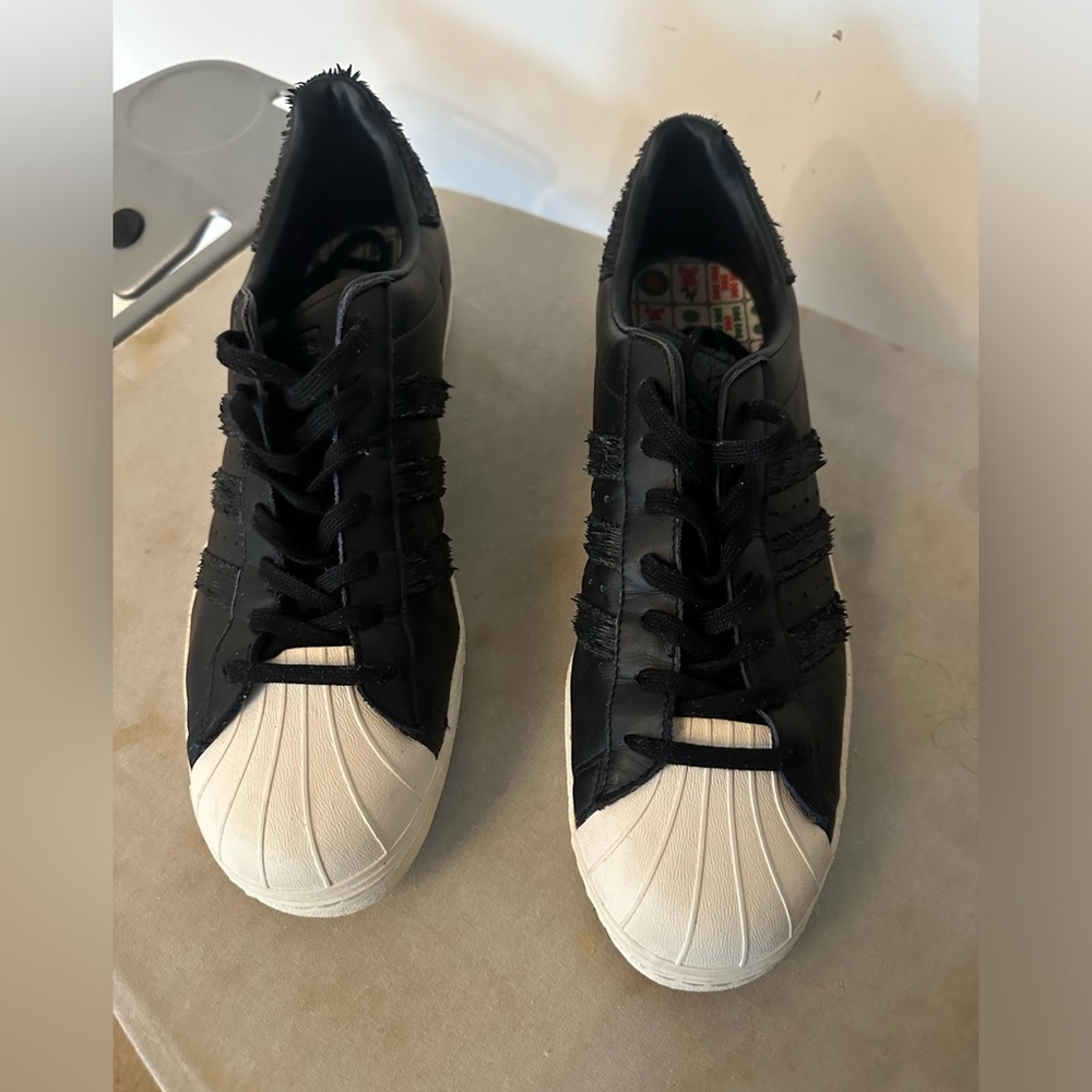 Adidas classic